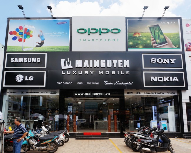 biển quảng cáo điện thoại bắt mắt tại Hà Nội